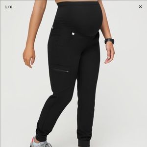 Figs black maternity Zamora jogger scrubs